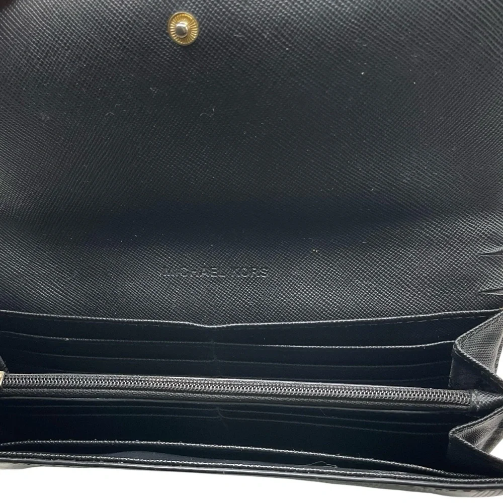 ❤️ Michael Kors Fulton Black Patent Leather Continental Wallet